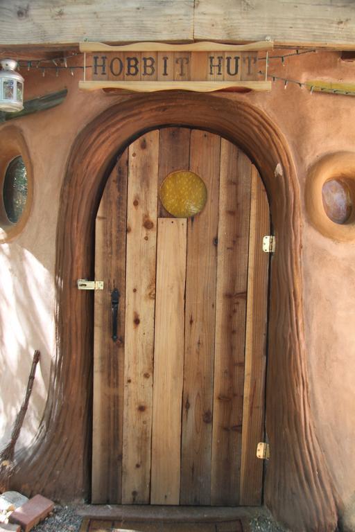 Hobbit Hut Hotel Geyserville Room photo